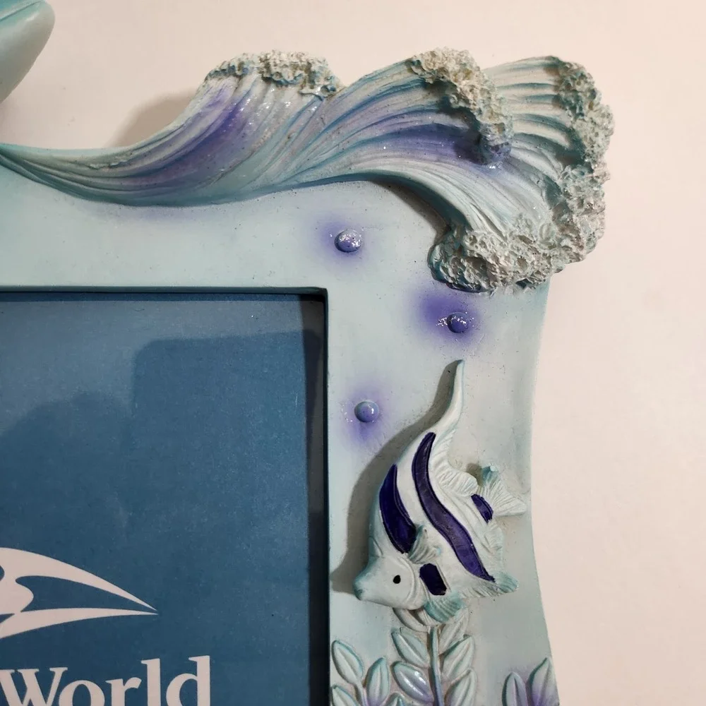 Vintage SeaWorld Adventure Parks Dolphin Photo Frame 5x7 Resin Ocean Collectible